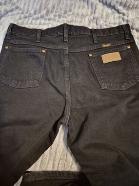 Wrangler Men’s Black Slim Fit Jeans